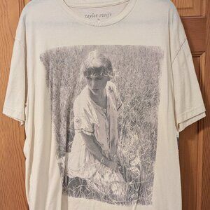 Taylor Swift Ivory "Betty's Garden" T-Shirt - XL